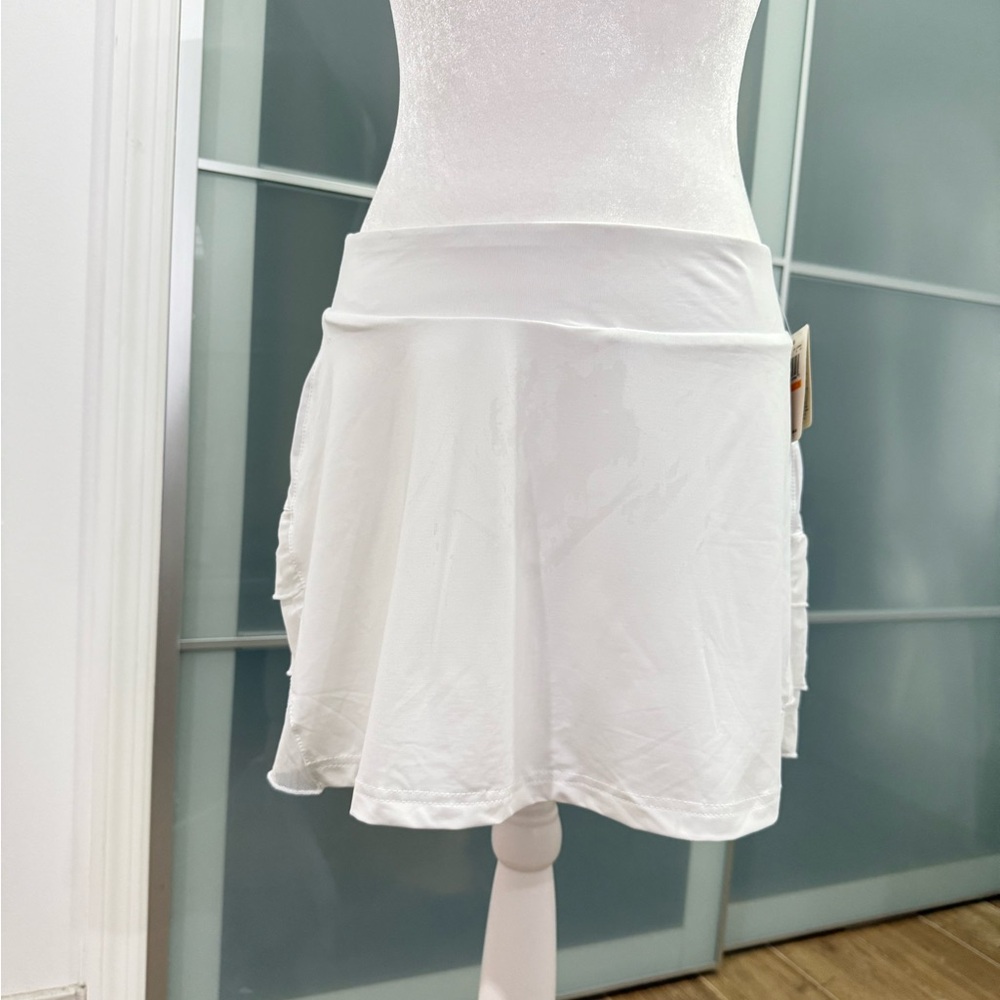 Fila Womens Athletic and Elegant White Ruffle Skort